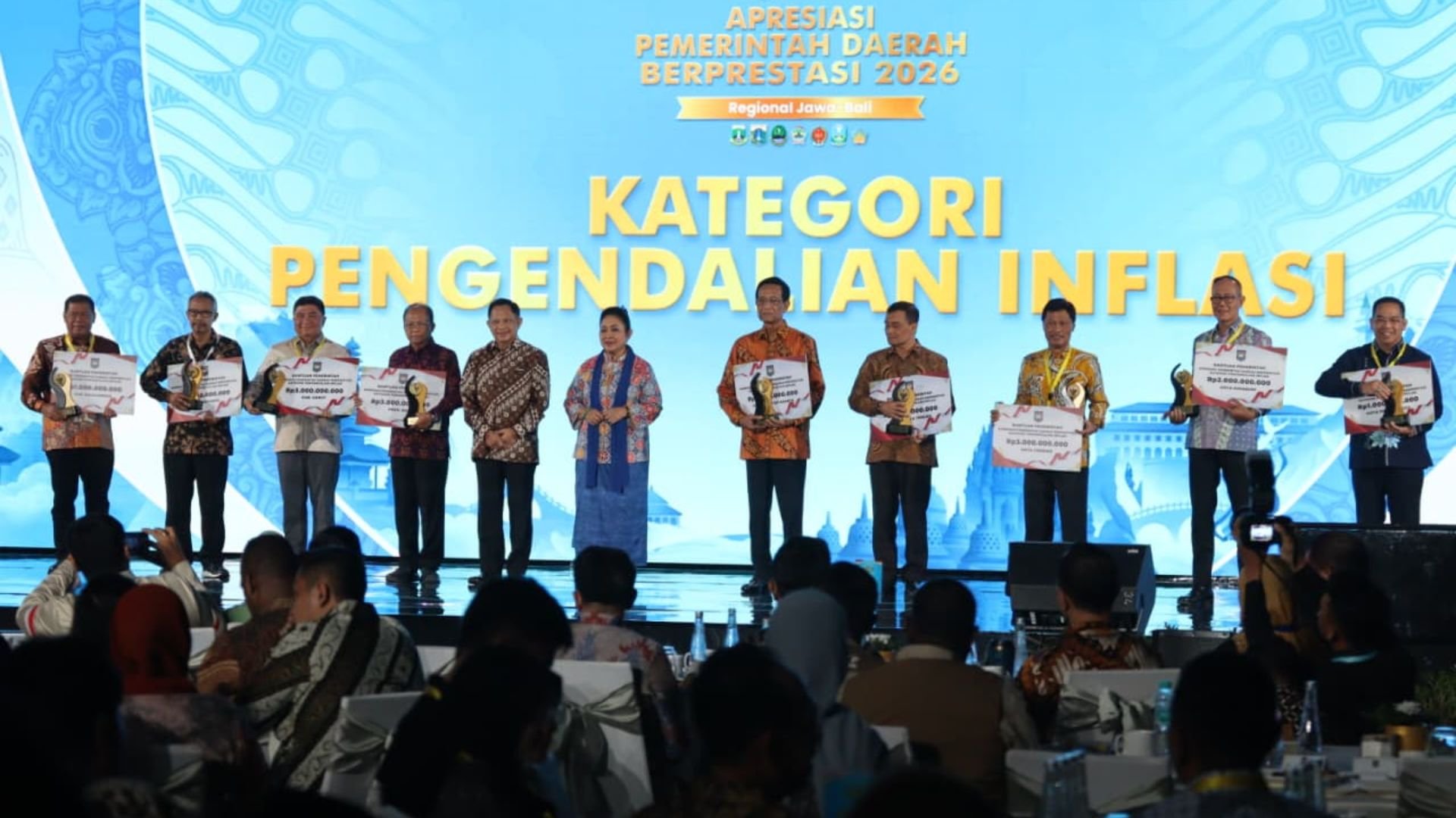 Jelang Hari Jadi ke-599, Kota Cirebon Raih Anugerah Terbaik Pertama Pengendalian Inflasi