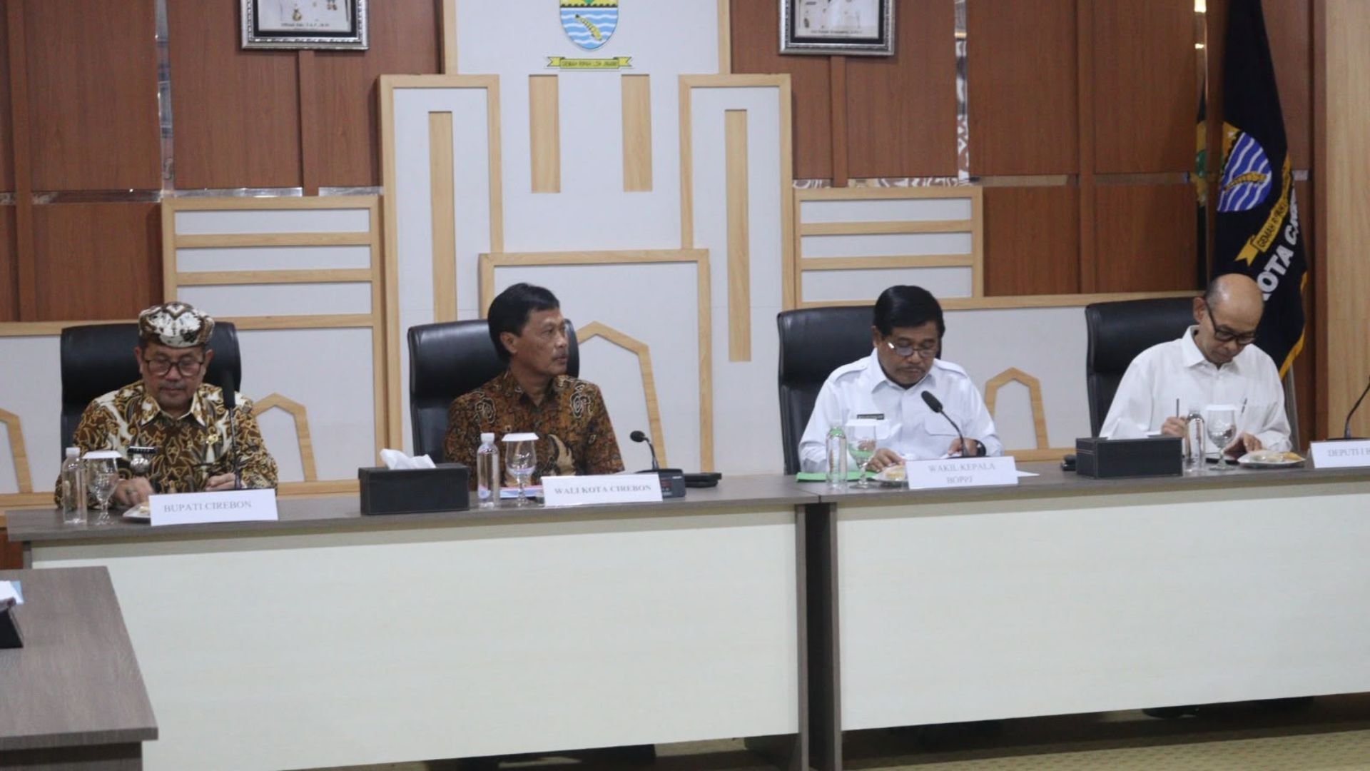 Pemkot Cirebon Dukung Upaya Mitigasi Pesisir untuk Atasi Banjir Rob