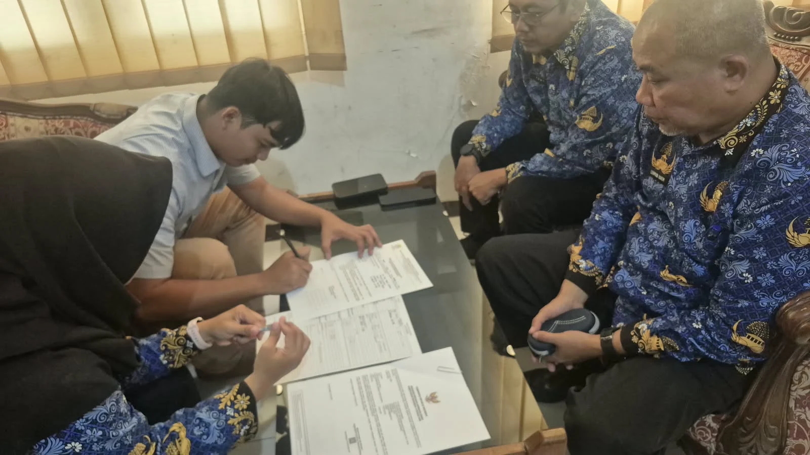 Bidang Perindustrian DKUKMPP Laksanakan Updating dan Registrasi Akun SIINas ke PT Sari Angin Cirebon