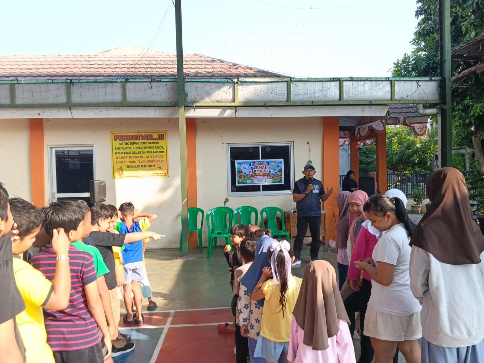 Kecapi Bersuara: Bermain Permainan Tradisional Bersama Anak