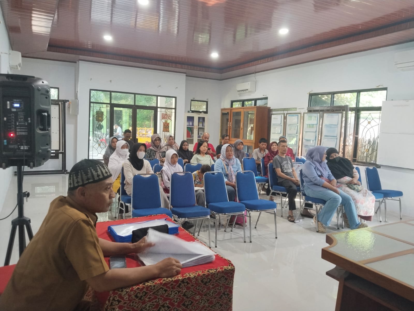 DISDUKCAPIL KOTA CIREBON BUKA PENGURUSAN KIA DAN SOSIALISASI DI KELURAHAN LARANGAN