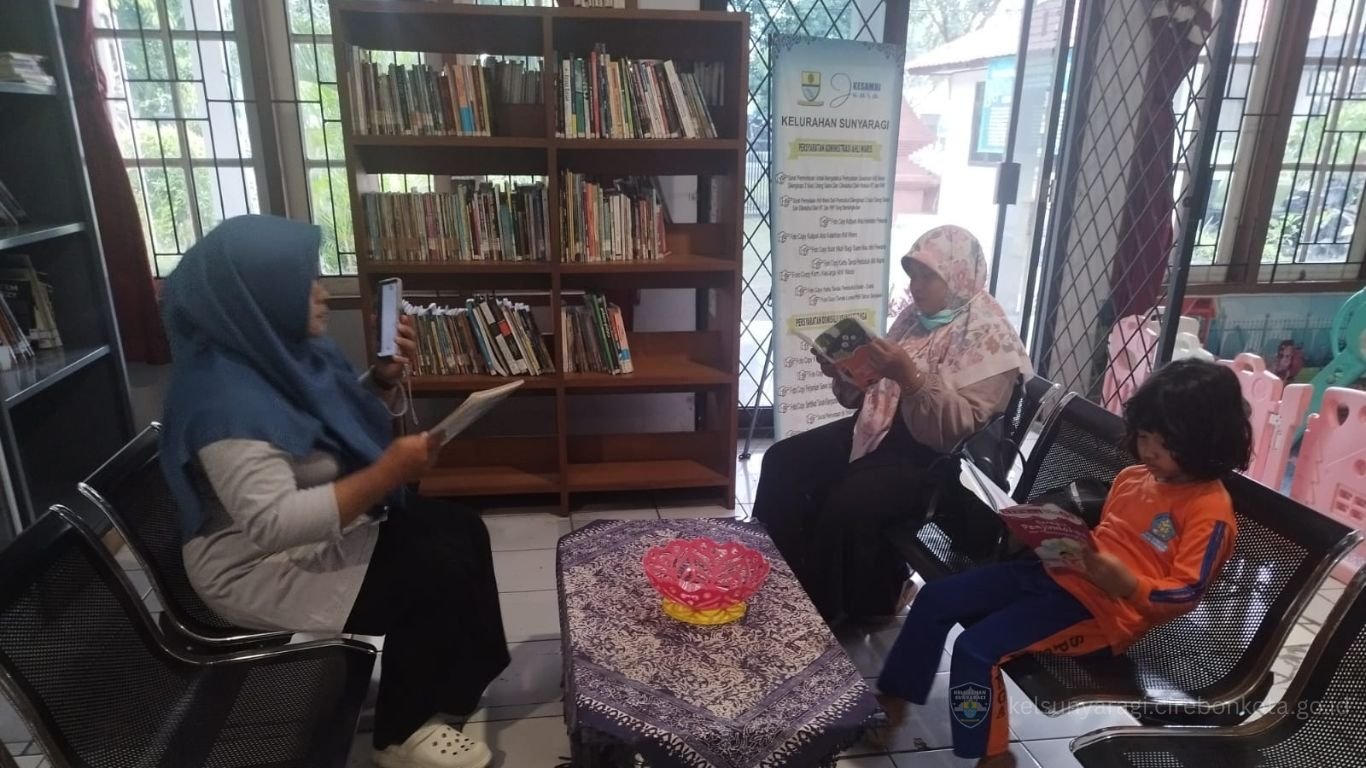 Peningkatan Mutu Pelayanan Publik Kelurahan Sunyaragi buka POJOK BACA