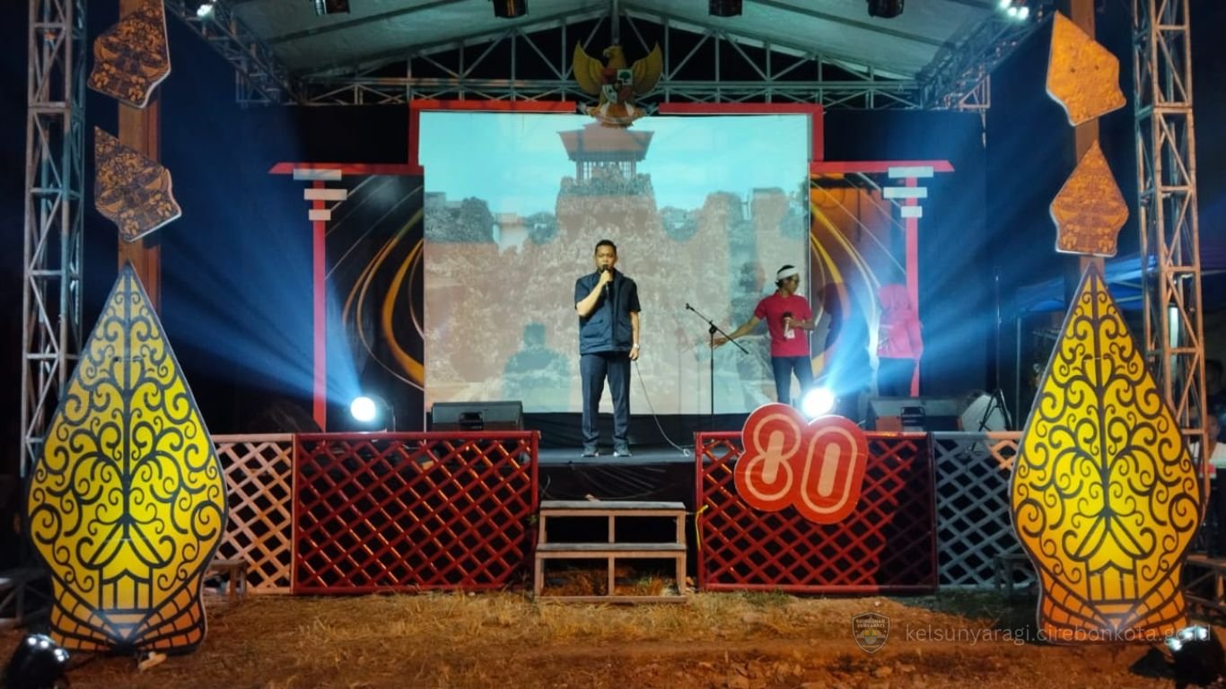 Malam puncak Kemeriahan HUT Ke-80 Republik Indonesia RW.07 Karang Jalak Mekar