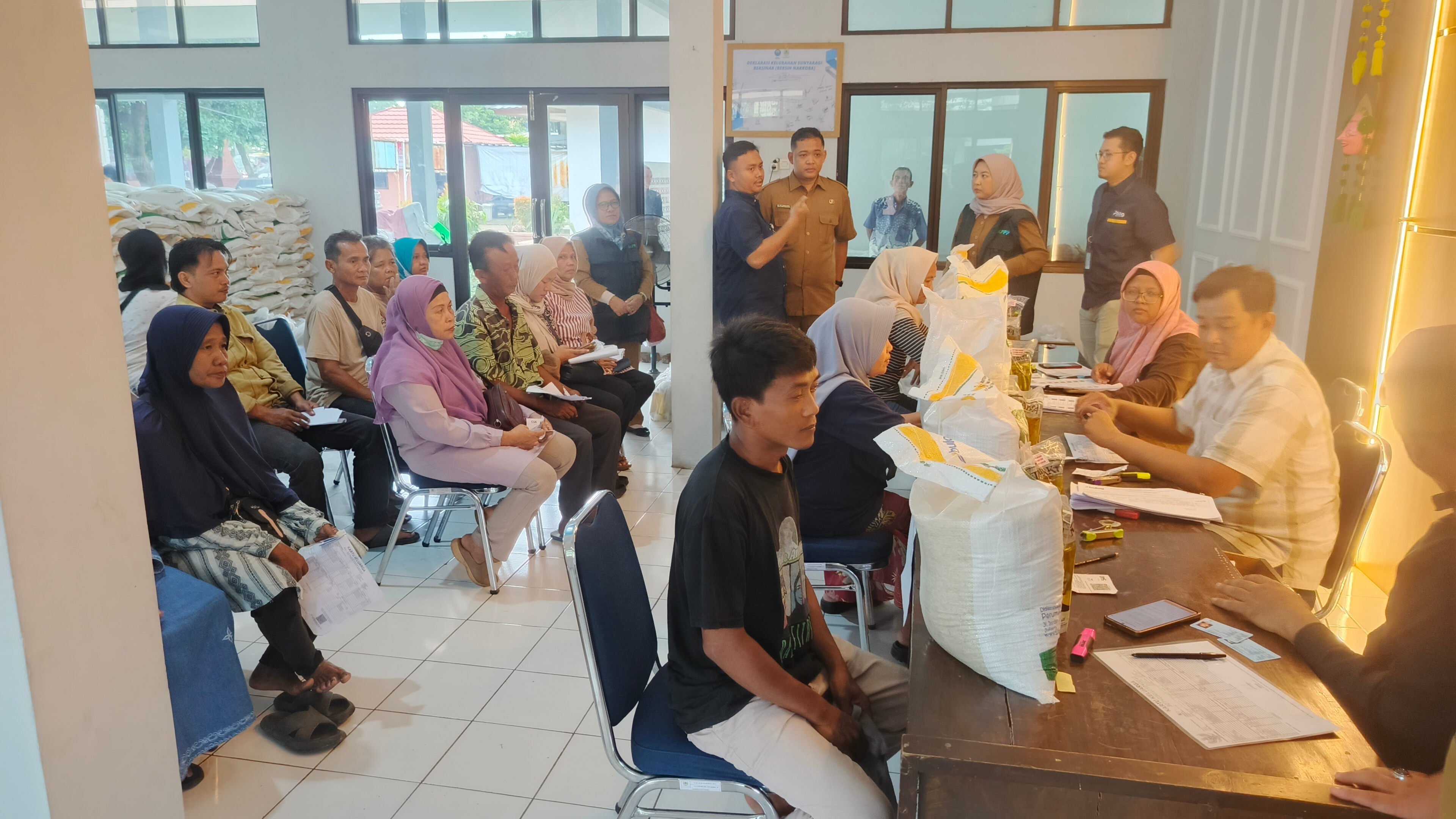 Monitor Pendistribusian Bantuan Pangan